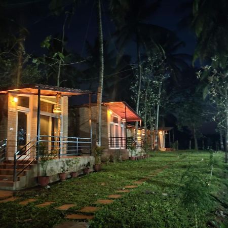 Cosmic Connect Trails Kabini Antharasanthe Luaran gambar