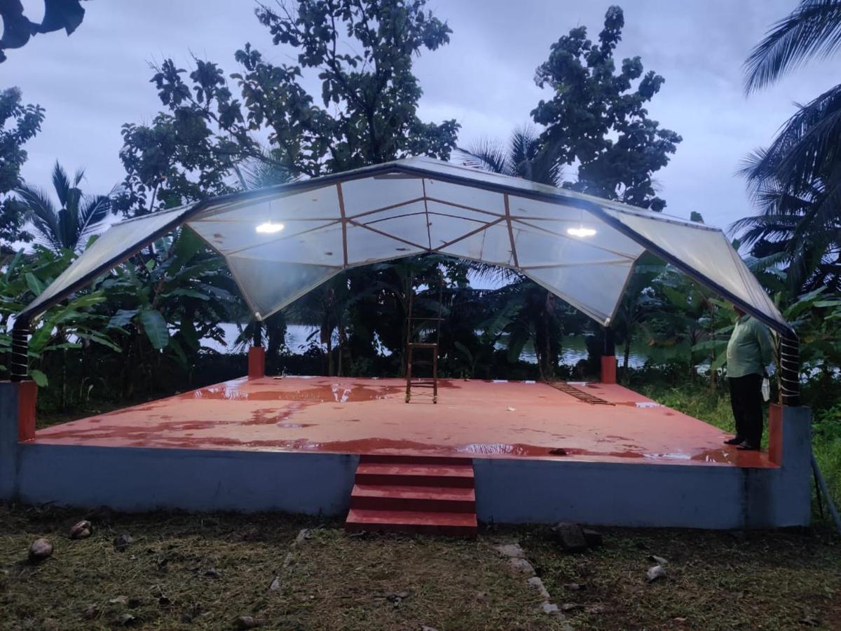 Cosmic Connect Trails Kabini Antharasanthe Luaran gambar