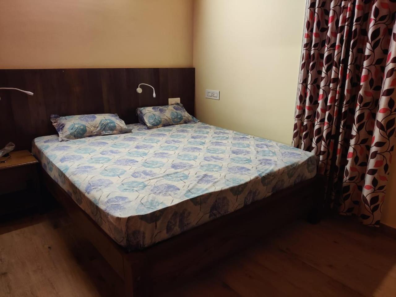 Cosmic Connect Trails Kabini Antharasanthe Luaran gambar