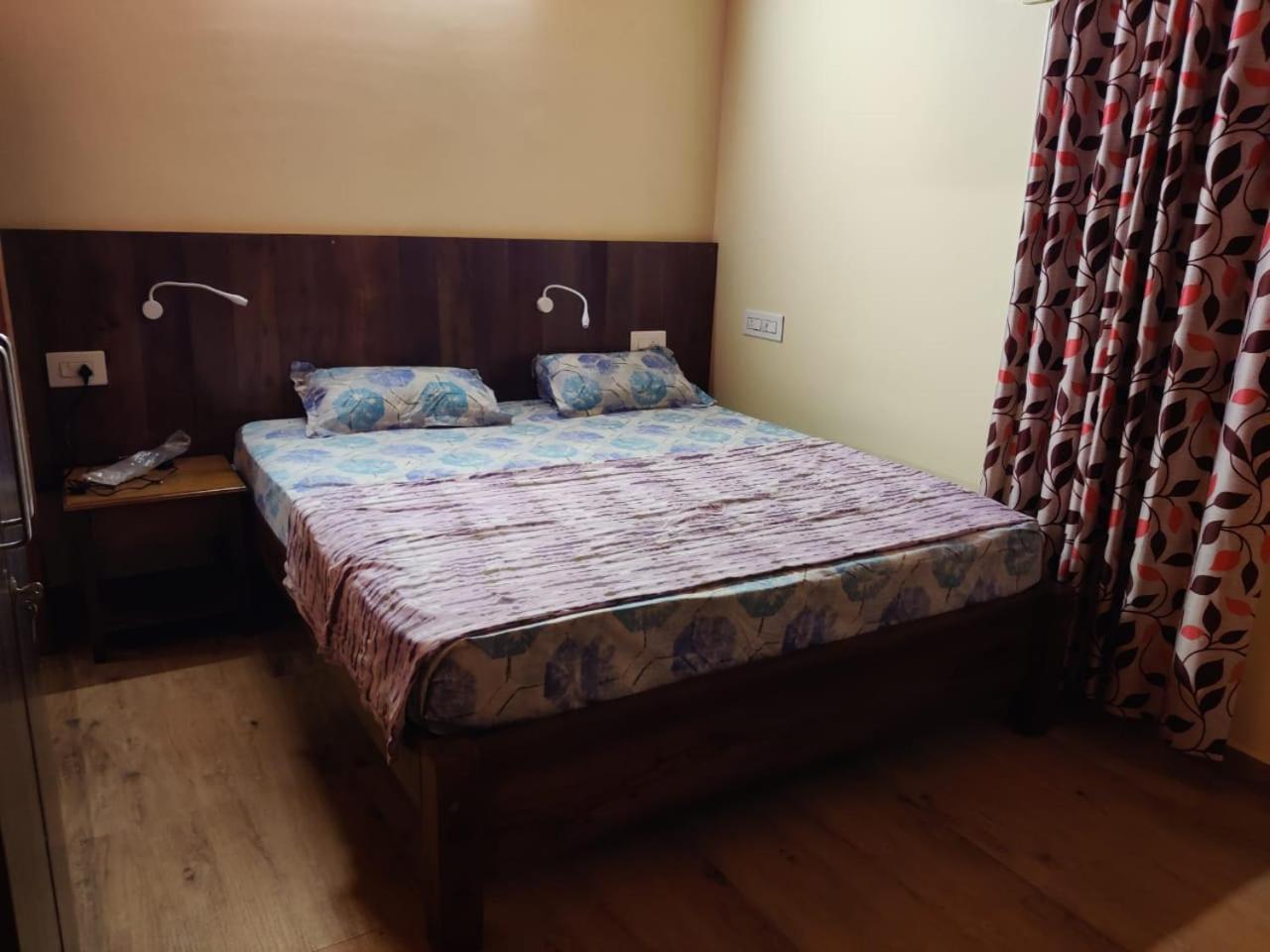 Cosmic Connect Trails Kabini Antharasanthe Luaran gambar