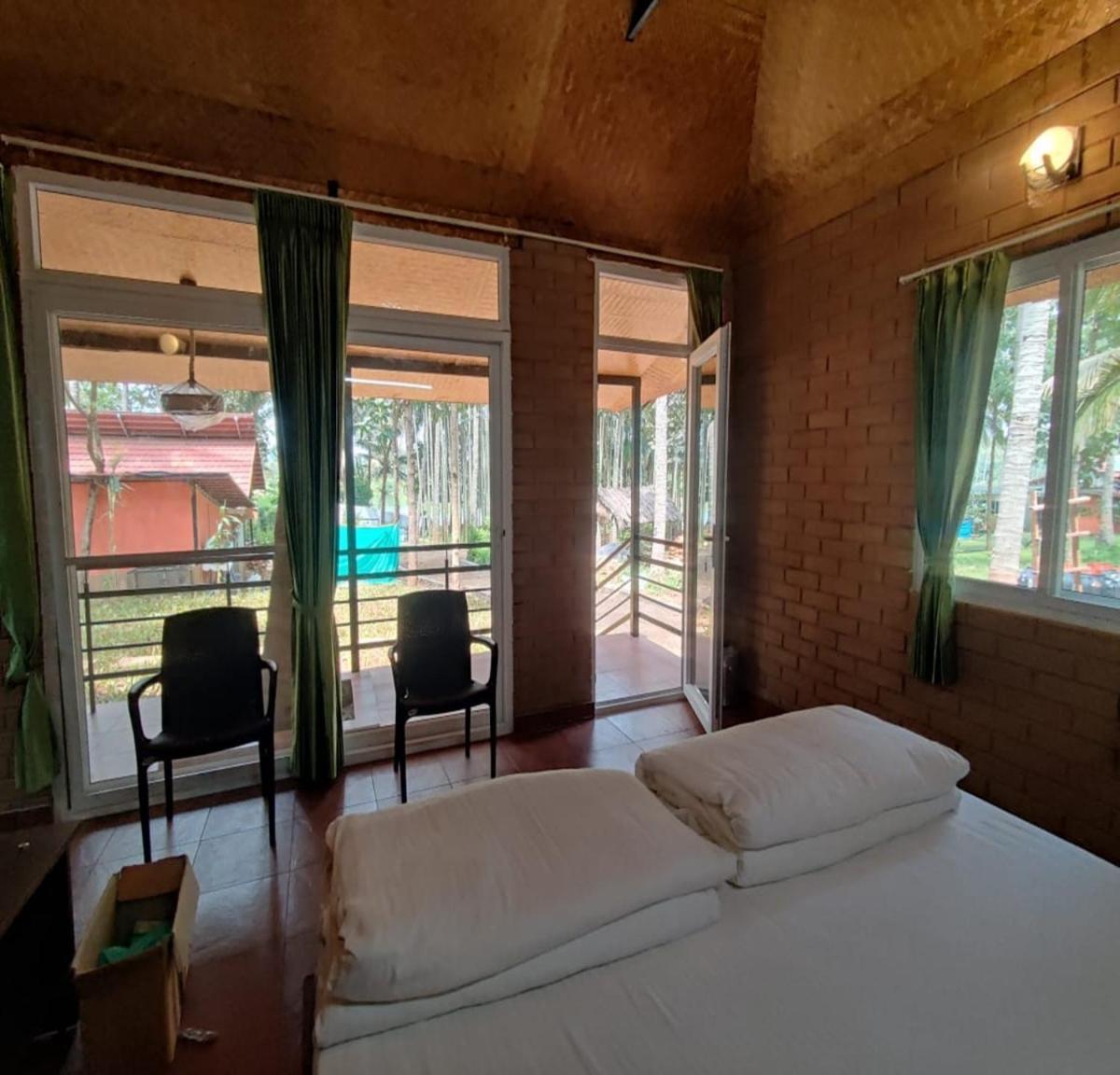 Cosmic Connect Trails Kabini Antharasanthe Luaran gambar